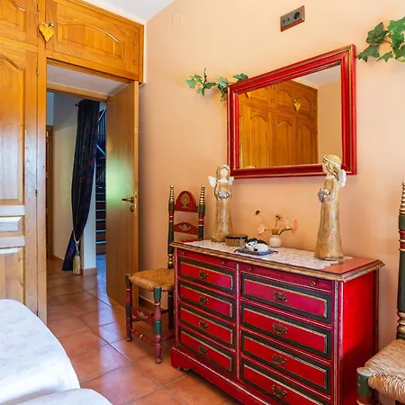 Ca La Montse Holiday home