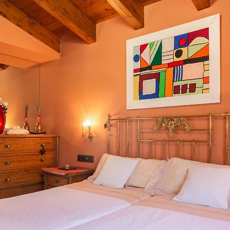 Ca La Montse Holiday home *